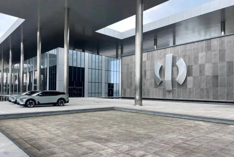 xm外汇官网开户流程介绍从脑机接口到“月壤成纤”，在上交会感受将来技术的“万种可能”